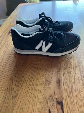 New Balance 515 Black and White Sneakers
